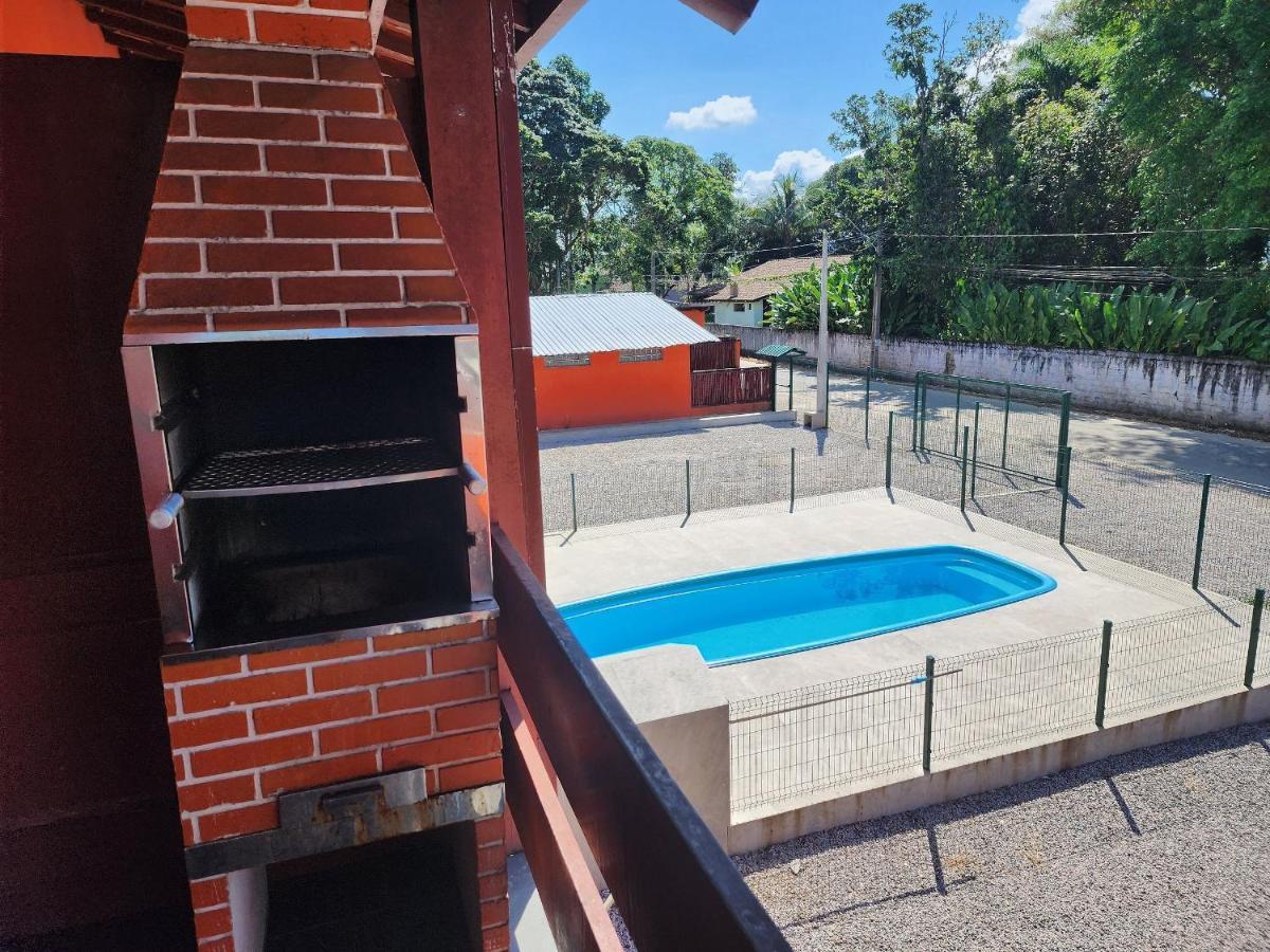 0001.06 - Maranduba - Apto - 2 Dormitorio - 8 Pessoas - 2 Quadras Do Mar - Piscina - Wi-Fi Ubatuba Buitenkant foto